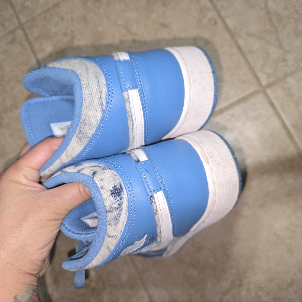 Jordan 1 Mid in Washed Denim 
Like new 
Size 7y 9 women's or 8 mens - Picture 6 of 9